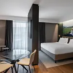Radisson Blu Hotel, Choruslife
