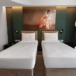 Radisson Blu Hotel, Choruslife Szálloda 4*