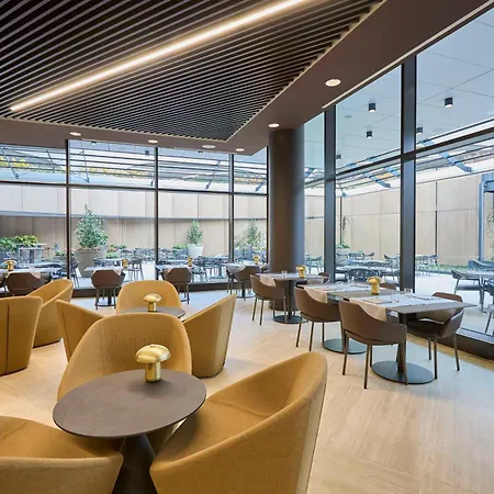 Radisson Blu Hotel, Choruslife Bergame