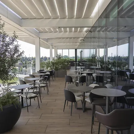 Hotel Radisson Blu Hotel, Choruslife