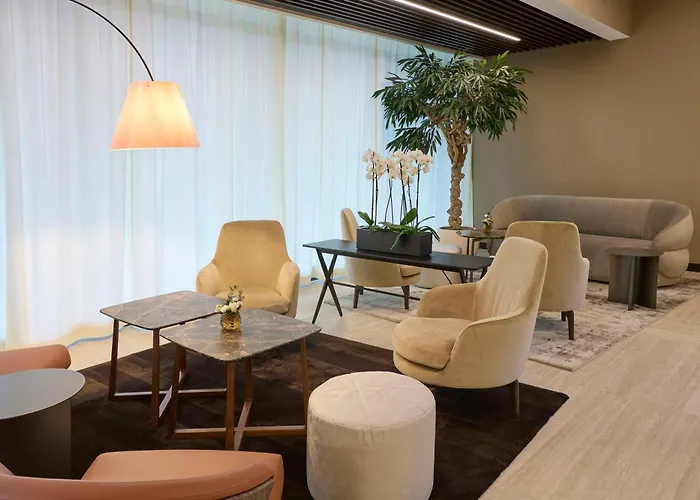 Hotel Radisson Blu Hotel, Choruslife 4*